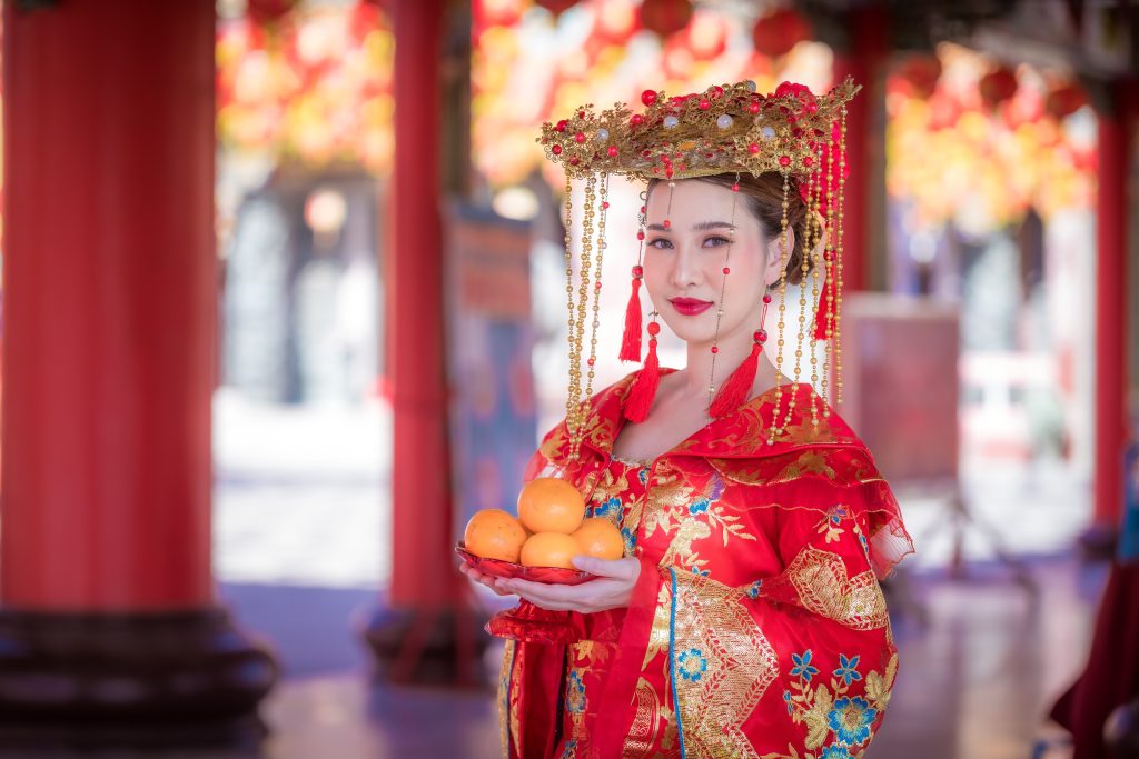 Portrait,Young,Beautiful,Asian,Woman,Wear,Red,Cheongsam,Dress,Costume